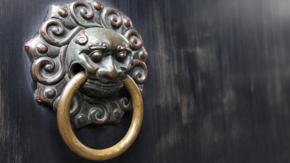 Paso Gold Door Knocker